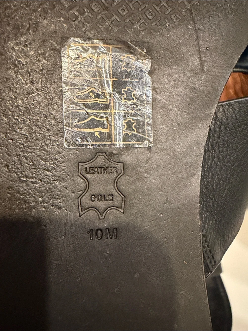 Tory Burch Black Leather Thong Sandals with Gold Disc